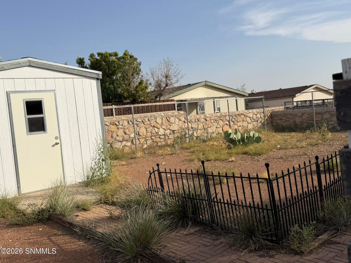 4146 Calle Libertad, Las Cruces, NM 88005 photo 12