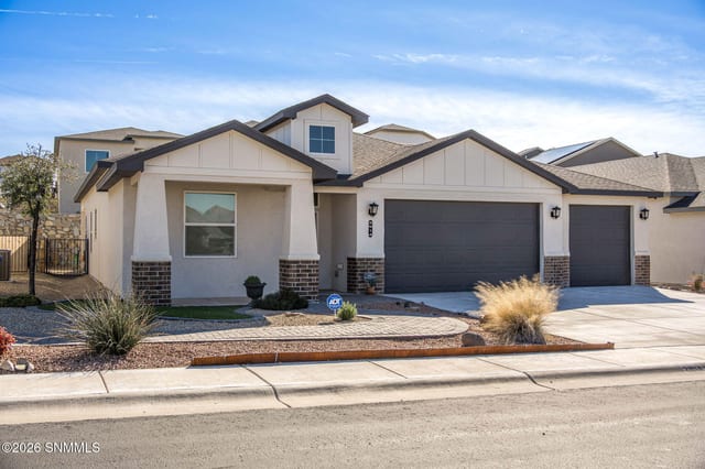 2914 Marvin Gardens Avenue, Las Cruces, NM – 4 bedroom, 2,033 sqft single family residence for sale at $399,000