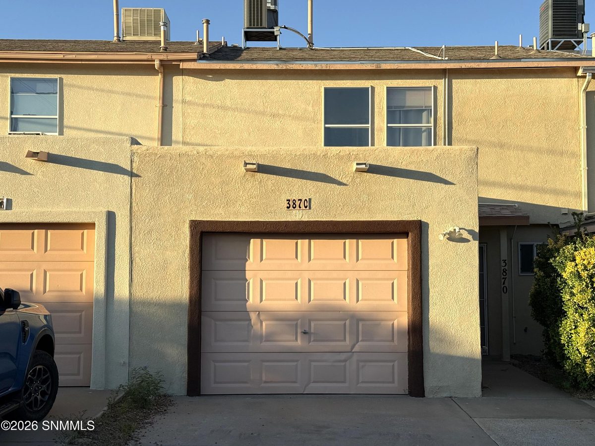 3870 Thurston Court, Las Cruces, NM 88012 photo 1