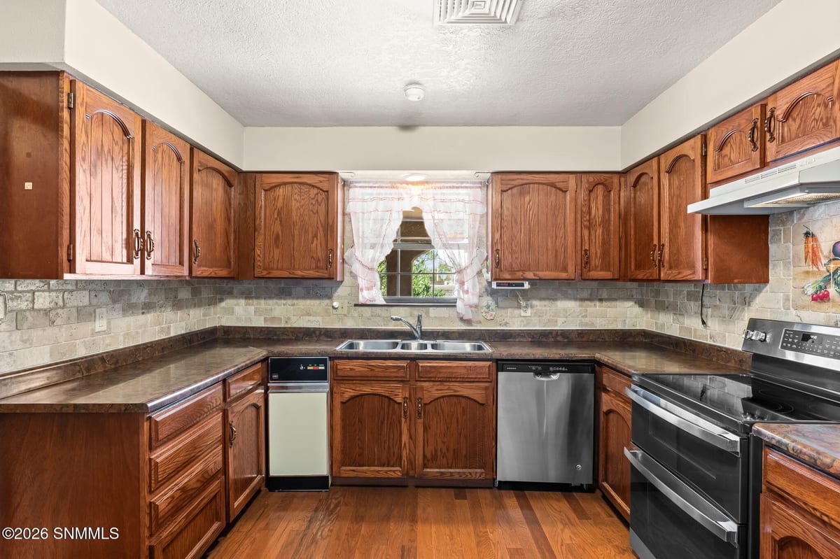 1950 Rosedale Drive, Las Cruces, NM 88005 photo 12
