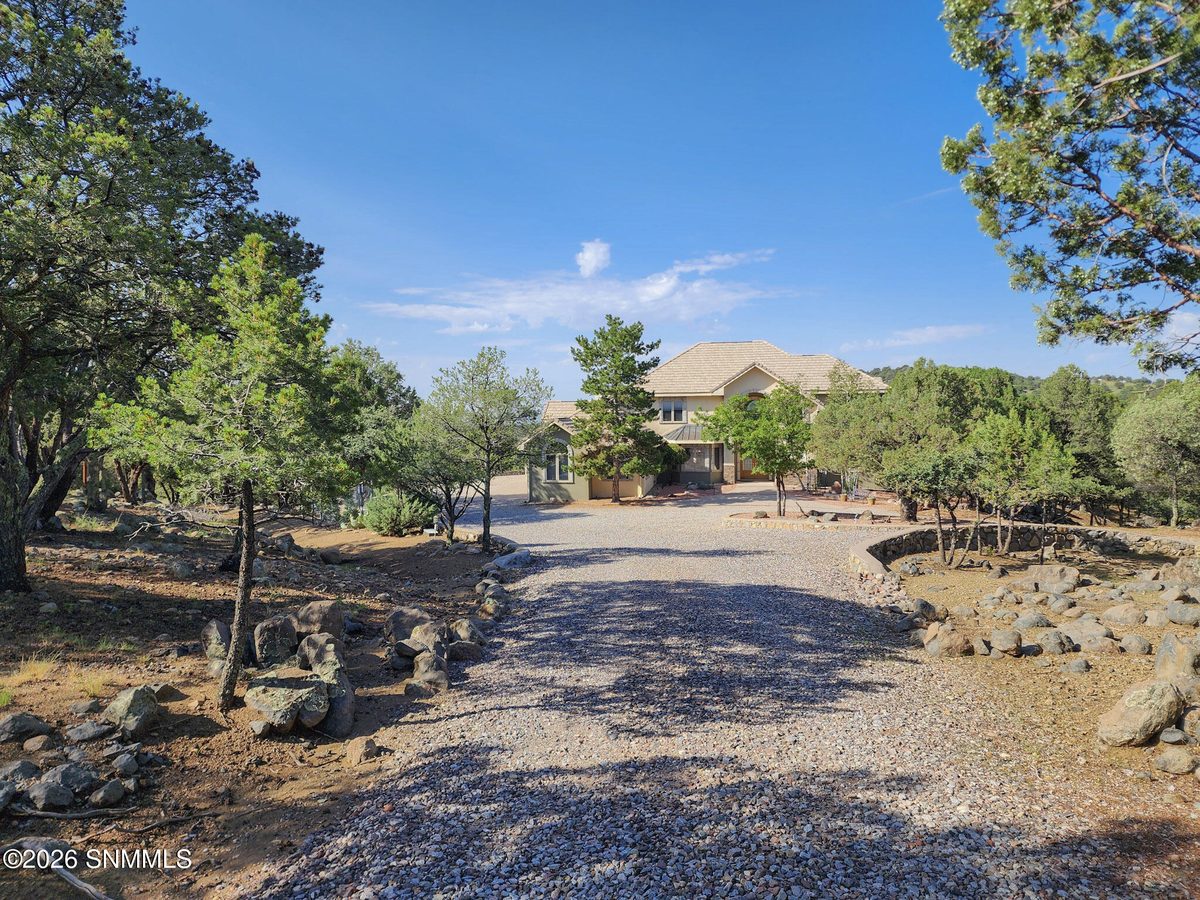 10 Oxbow Drive, Silver City, NM 88061 photo 2