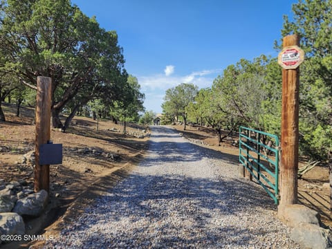 10 Oxbow Drive home for sale
