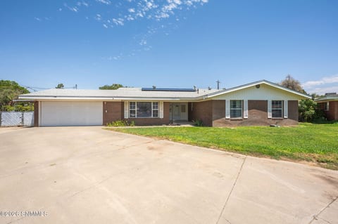 2220 Carlyle Place home for sale