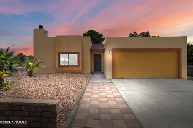 3840 Garnet Street, Las Cruces, NM – 3 bedroom, 1,366 sqft single family residence for sale at $270,000