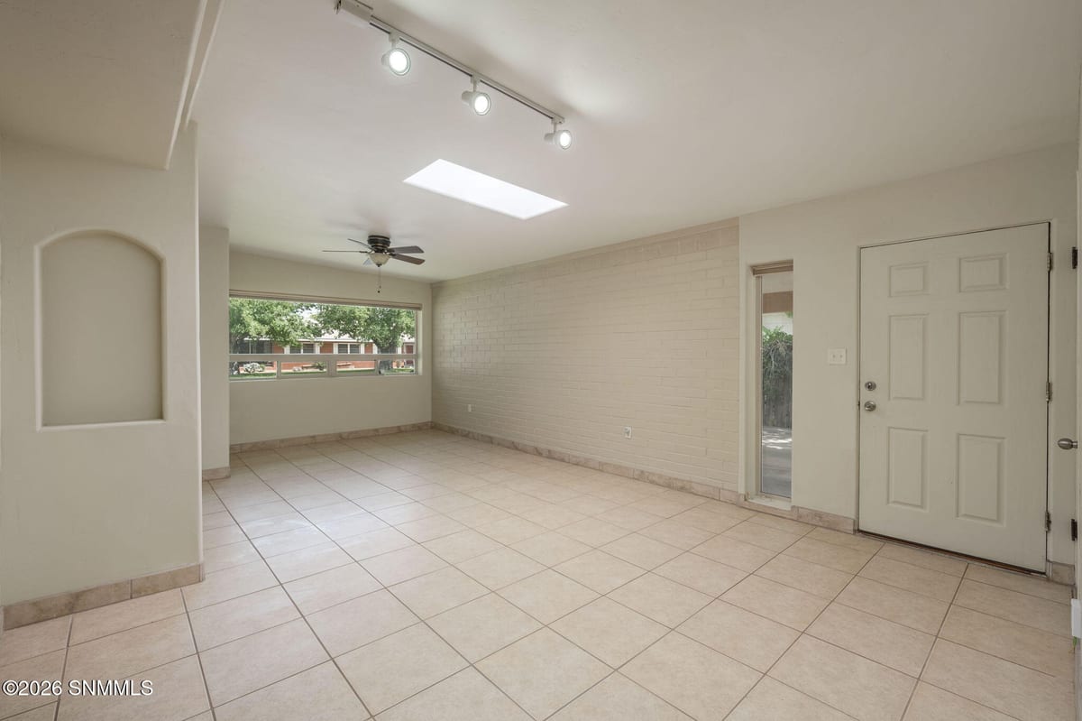 425 Palmer Road, Las Cruces, NM 88005 photo 2