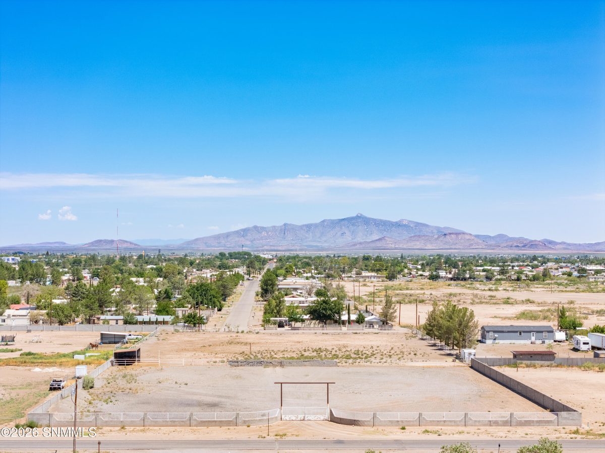 55 1/2 SE Dona Ana Road, Deming, NM 88030 photo 4