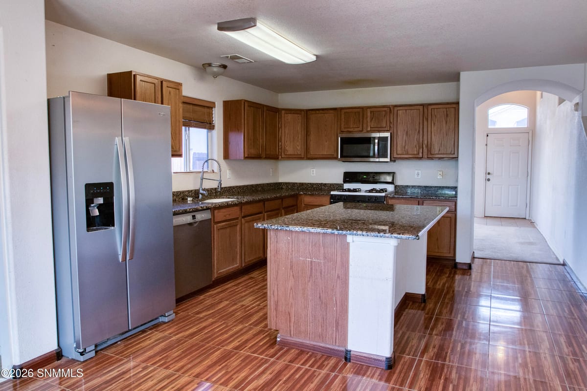 5878 Moon View Drive, Las Cruces, NM 88012 photo 12