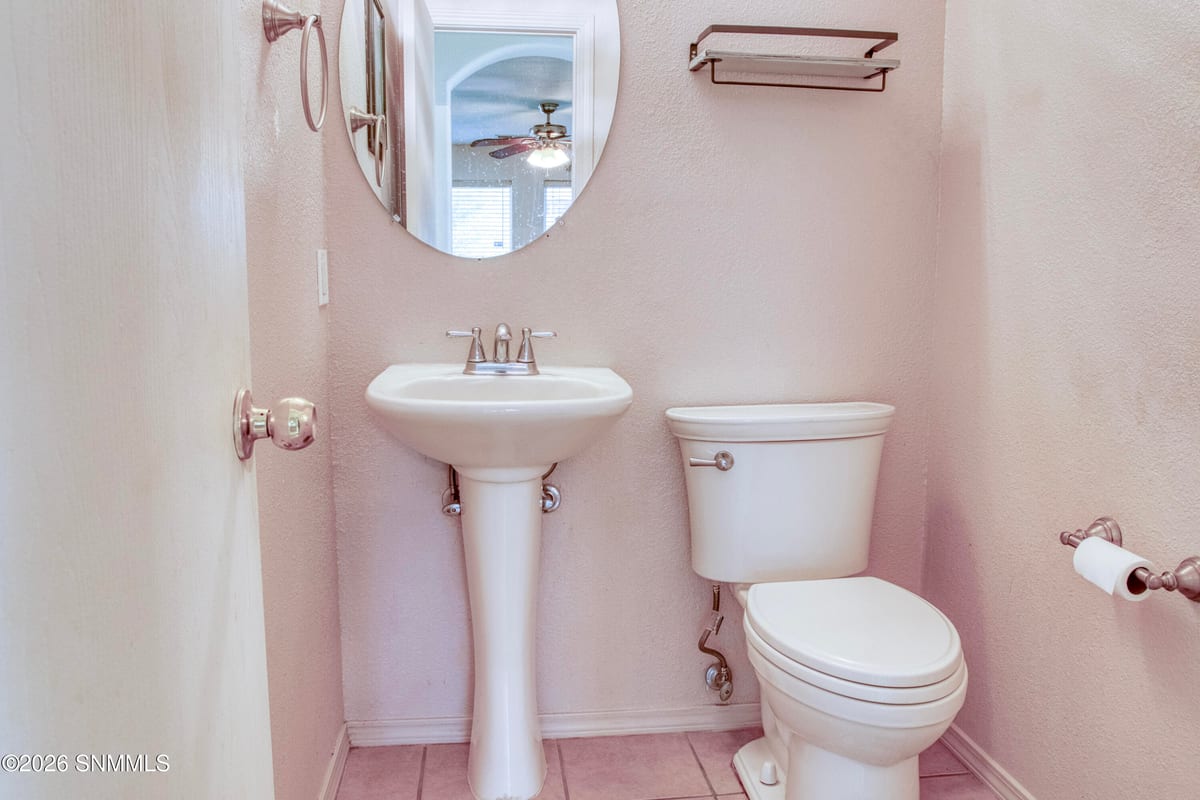 5878 Moon View Drive, Las Cruces, NM 88012 photo 14