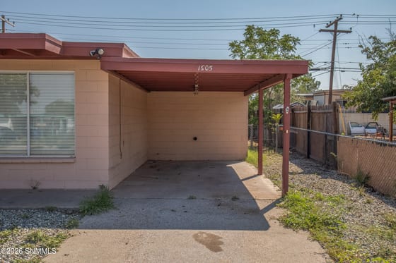 1305 Diana Maura Drive, Las Cruces, NM 88001 photo 4