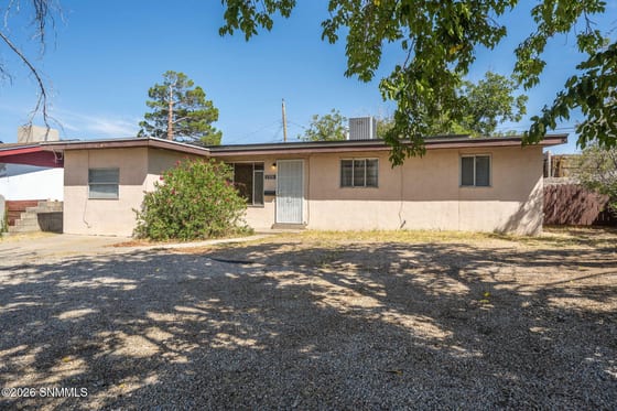2329 E Idaho Avenue, Las Cruces, NM 88001 photo 3