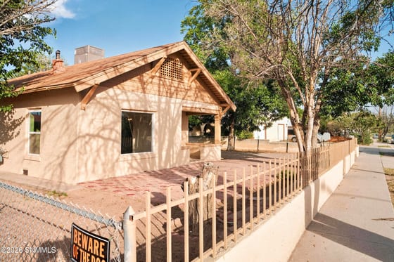 420 N Melendres Street, Las Cruces, NM 88005 photo 2