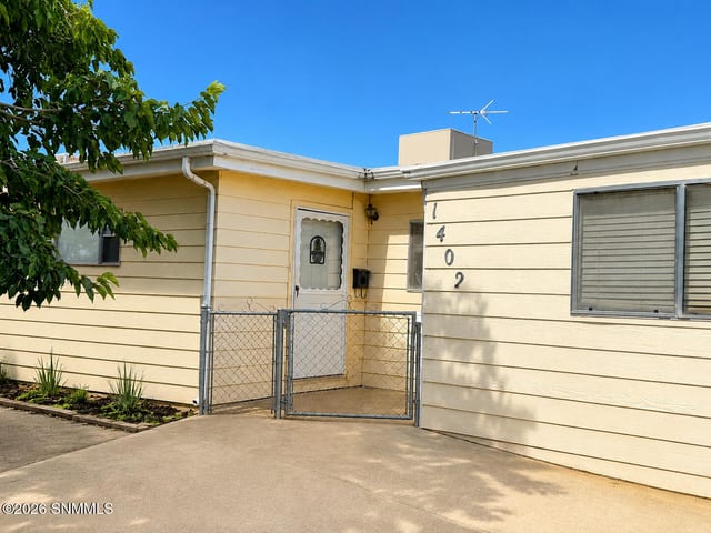Casa unifamiliar en venta por $135,000: 1402 Hawaii Avenue, Alamogordo, NM – 3 recámaras, 2,078 pies²