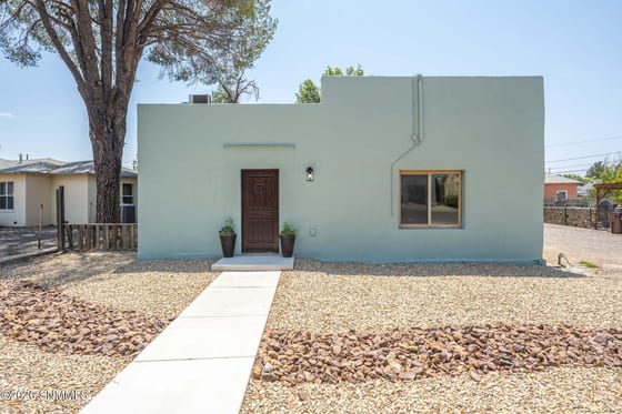 215 W Greening Avenue, Las Cruces, NM 88005 photo 3