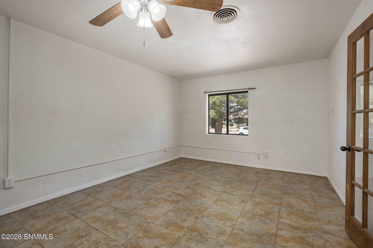 2030 Chilton Drive, Las Cruces, NM 88001 photo 15