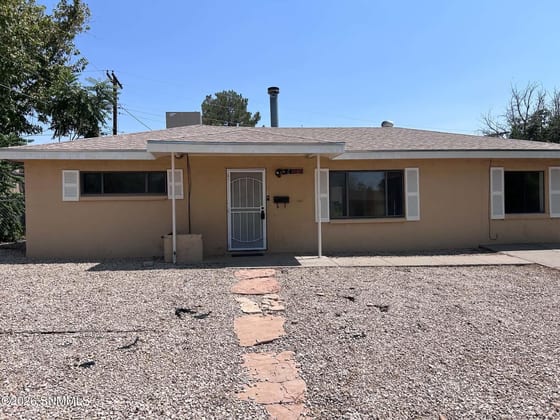 2030 Chilton Drive, Las Cruces, NM 88001 photo 2