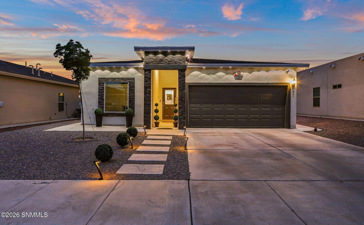 847 Magnolia Park Street, El Paso, NM 79922 photo 1