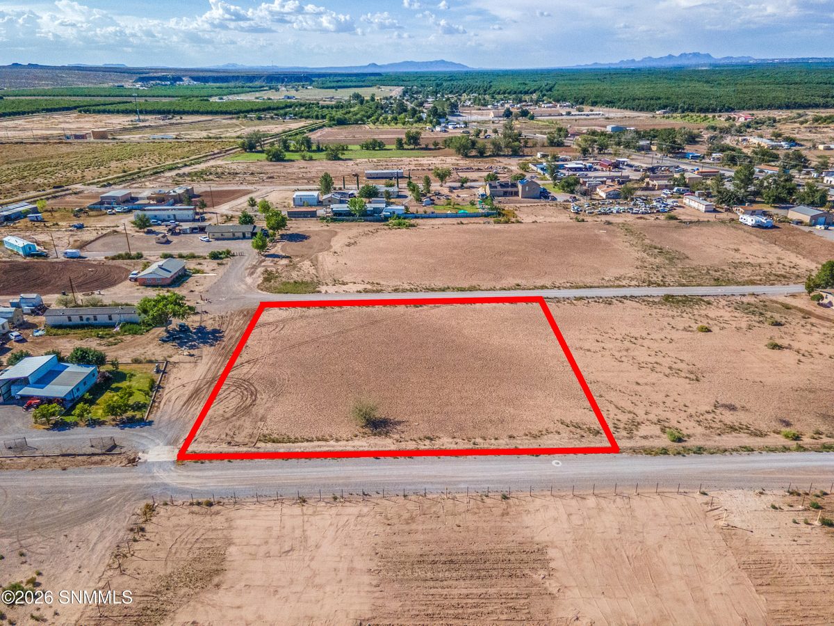 255 Camino Alegre, La Mesa, NM 88044 photo 4