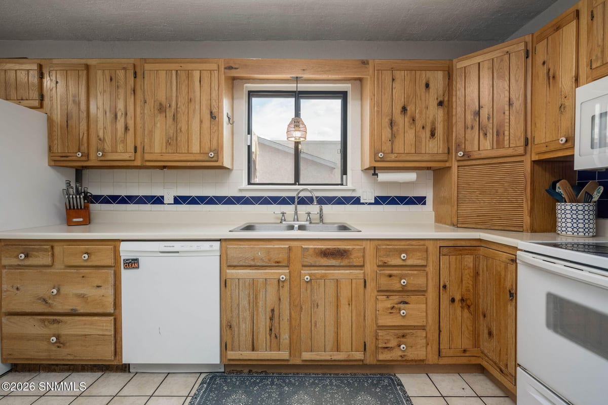 3041 Executive Hills Road, Las Cruces, NM 88011 photo 14