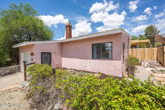3041 Executive Hills Road, Las Cruces, NM 88011 photo 2
