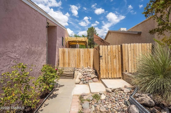 3041 Executive Hills Road, Las Cruces, NM 88011 photo 4