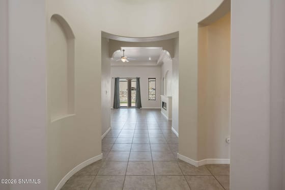 4256 Canterra Arc, Las Cruces, NM 88011 photo 2