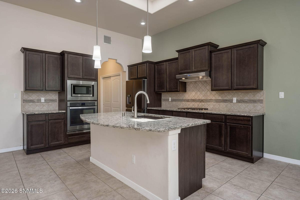 4256 Canterra Arc, Las Cruces, NM 88011 photo 5