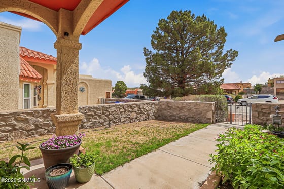 2089 Pine Needle Way, Las Cruces, NM 88012 photo 5