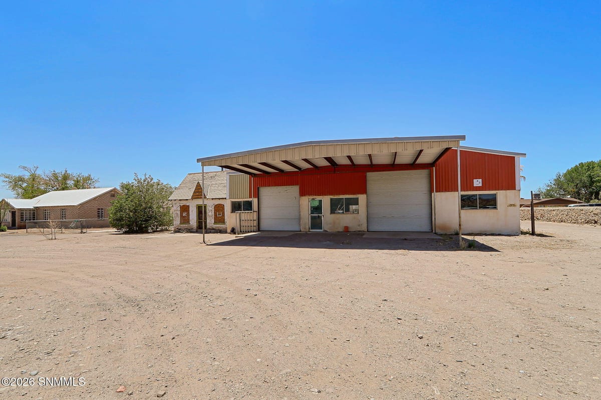 8835 Highway 187, Garfield, NM 87936 photo 2