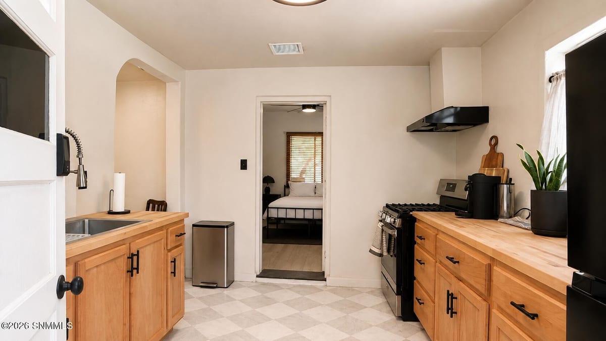 714 N San Pedro Street, Las Cruces, NM 88001 photo 11