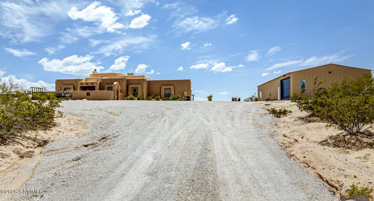 2028 Sandhill Road, Las Cruces, NM 88012 photo 3