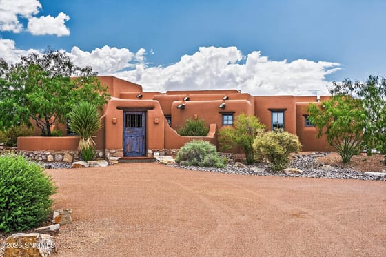 3940 Loma Bella Drive, Las Cruces, NM 88011 photo 5
