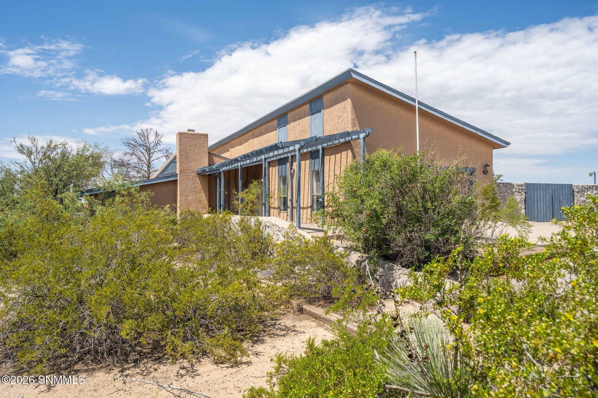 4820 Senita Drive, Las Cruces, NM 88011 photo 1