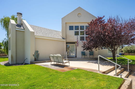 140 Horseshoe Circle, Las Cruces, NM 88007 photo 2