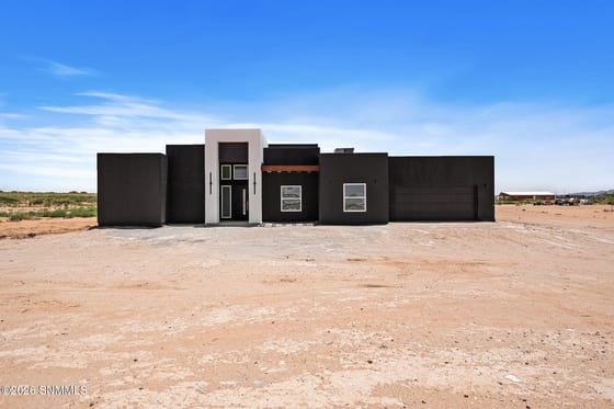 1393 Syrian Desert Drive, Chaparral, NM 88081 photo 2