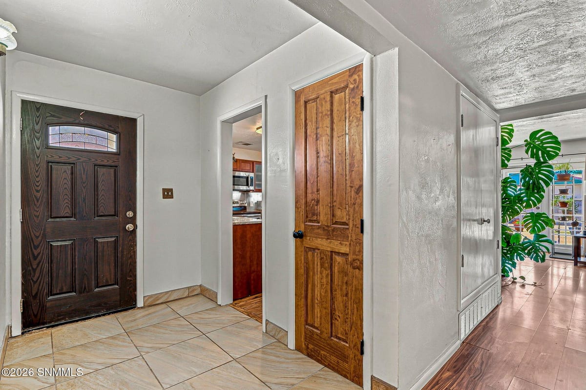 450 Milton Avenue, Las Cruces, NM 88005 photo 2