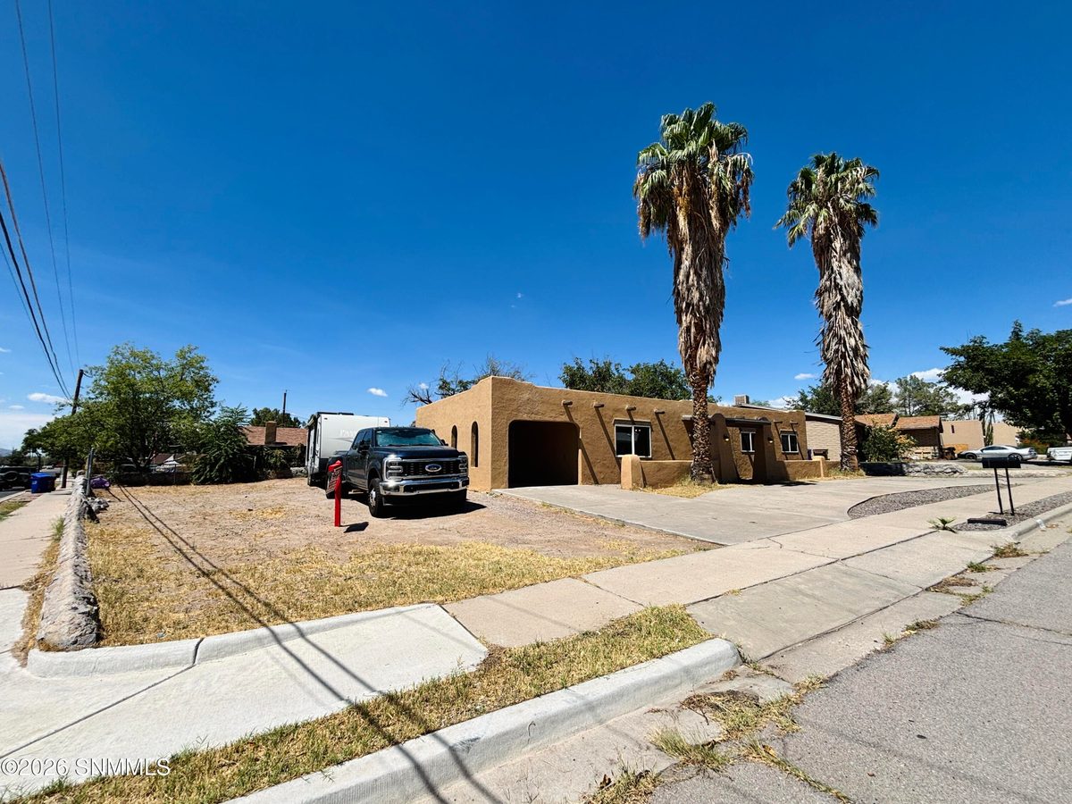 1605 Juniper Avenue, Las Cruces, NM 88001 photo 16