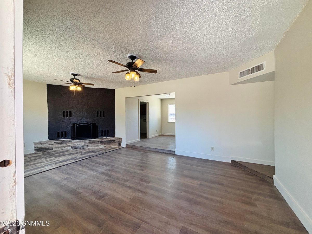 1605 Juniper Avenue, Las Cruces, NM 88001 photo 5