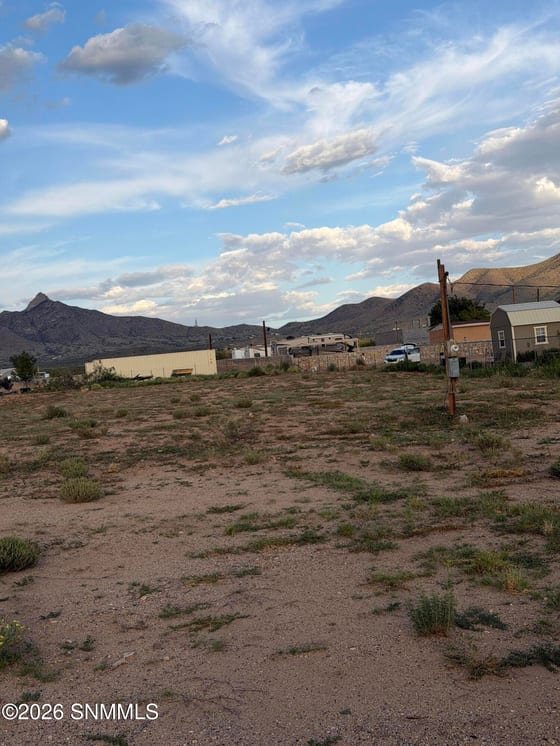 6693 Jack Rabbit Road, Las Cruces, NM 88012 photo 2