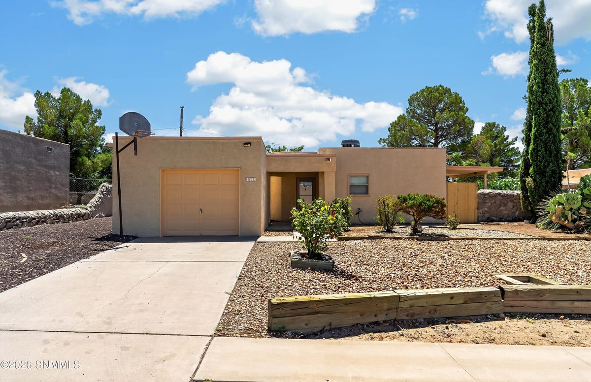 1732 McRae Avenue, Las Cruces, NM 88001 photo 1