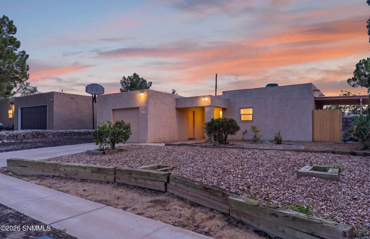 1732 McRae Avenue, Las Cruces, NM 88001 photo 2