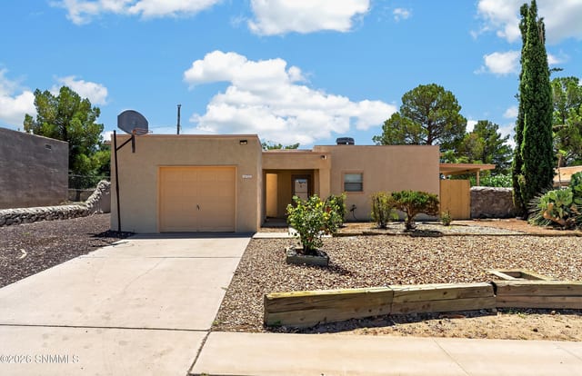 1732 McRae Avenue, Las Cruces, NM – 3 bedroom, 1,065 sqft single family residence for sale at $220,000