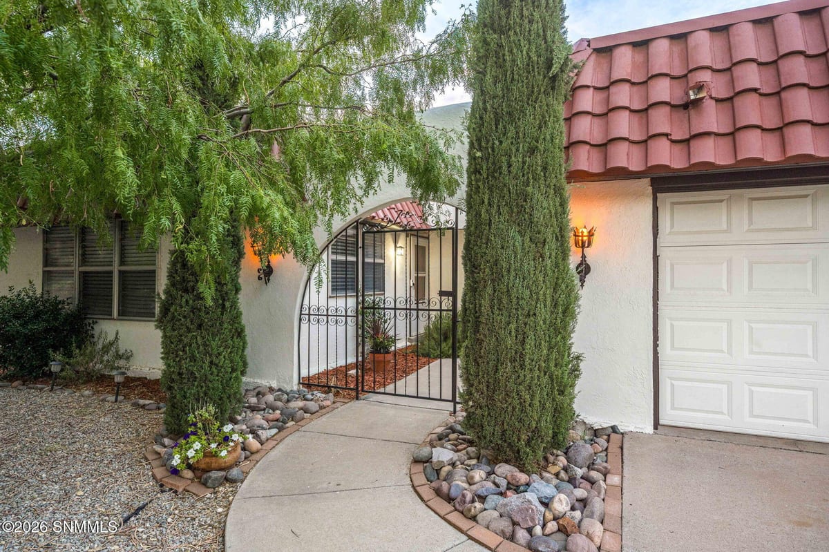 1714 Royal Drive, Las Cruces, NM 88011 photo 3