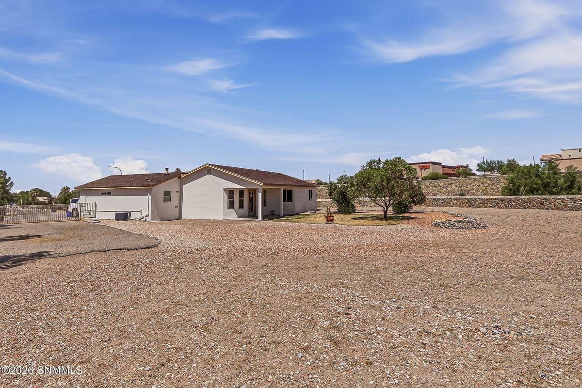 3365 Chimney Rock Road, Las Cruces, NM 88011 photo 12