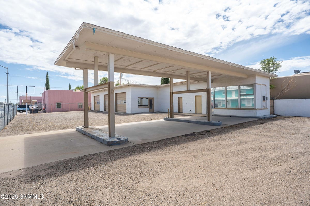 200 E East Spruce Street, Deming, NM 88030 photo 1