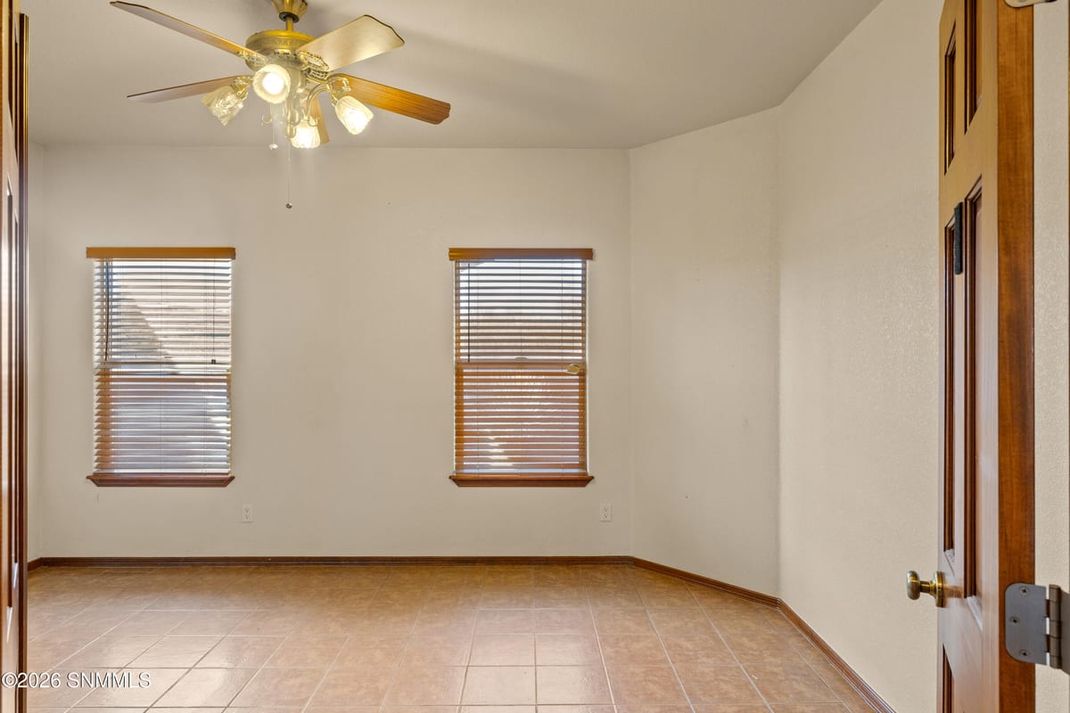 2355 Rincon De Amigos, Las Cruces, NM 88012 photo 11