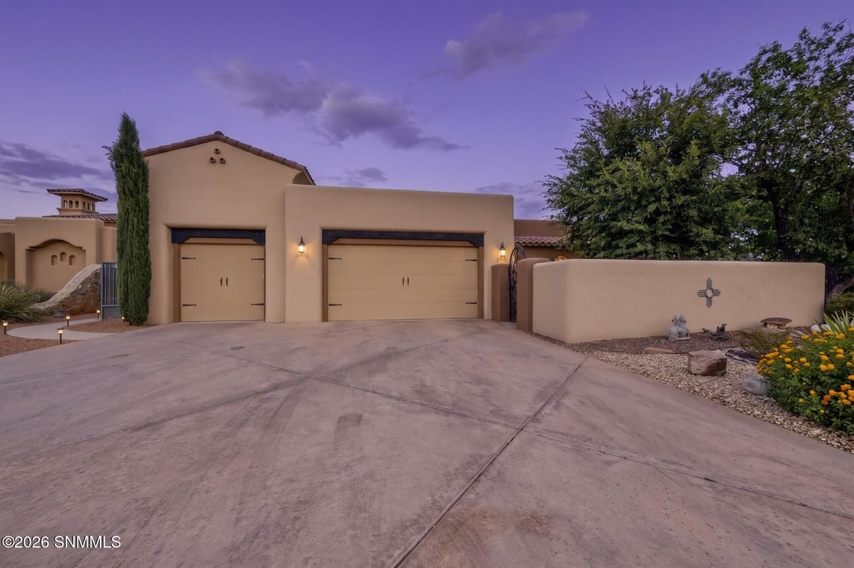 1891 Santanova Arc, Las Cruces, NM 88005 photo 1