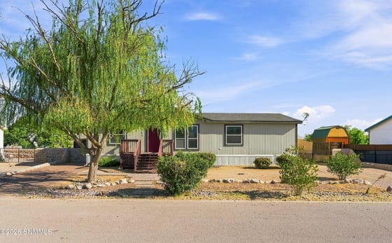 2986 W Crocus Court, Las Cruces, NM 88007 photo 3