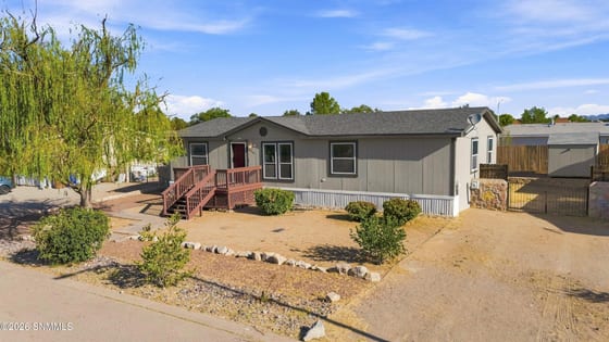 2986 W Crocus Court, Las Cruces, NM 88007 photo 4