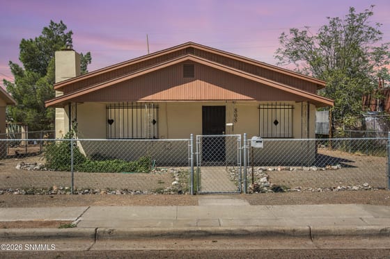 808 Alamo Street, Las Cruces, NM 88001 photo 2