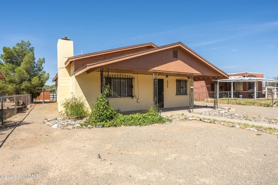 808 Alamo Street, Las Cruces, NM 88001 photo 3